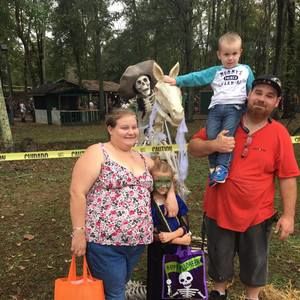 Meet your Posher, Dustin